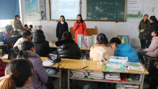 E:\学校图片\20171215家长会\IMG_2265.JPG